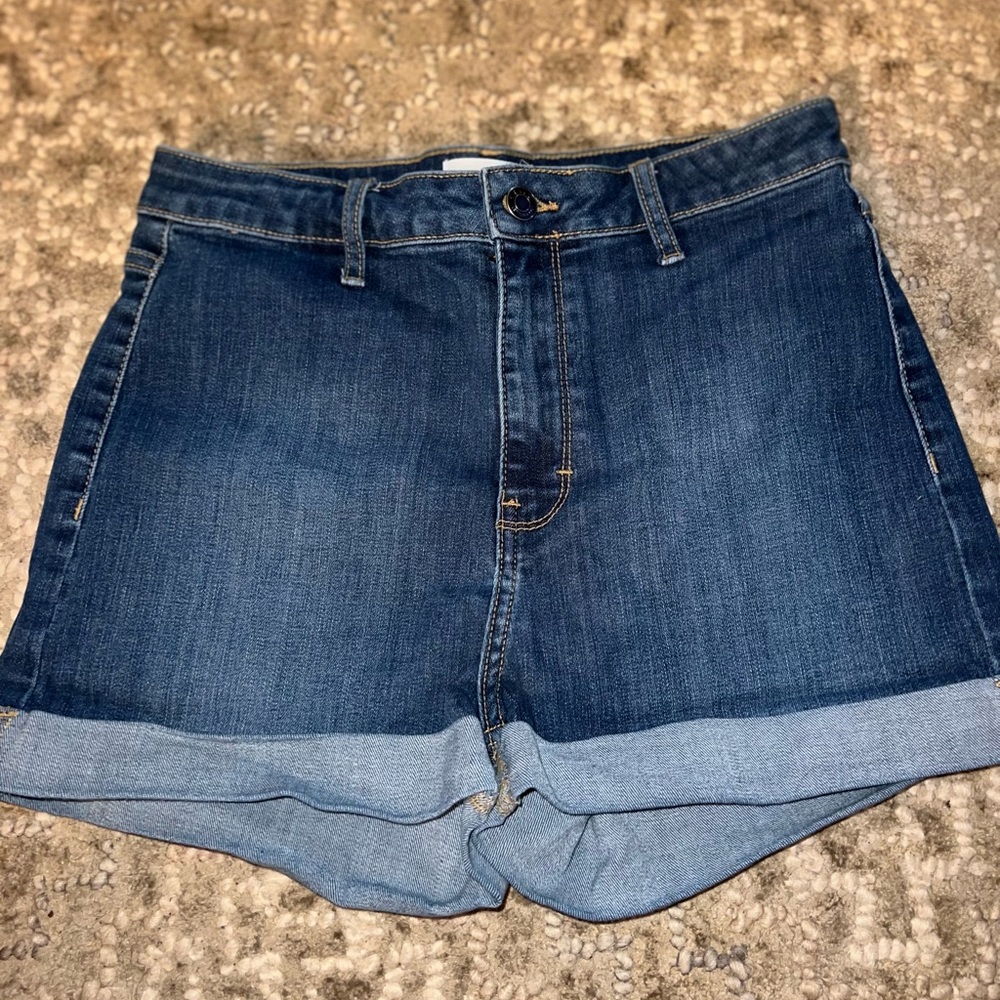 Womens Cello, stretch shorts.